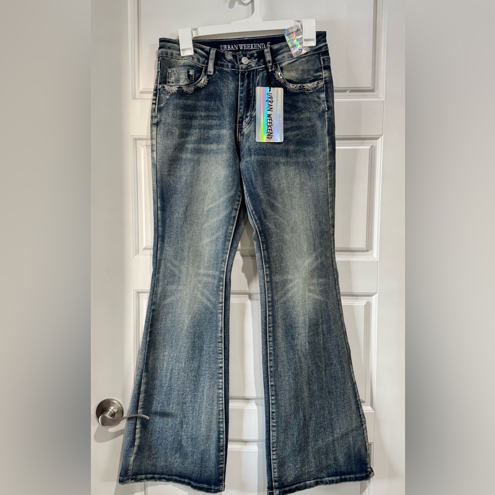 Vintage-Style Blue Flare Jeans
